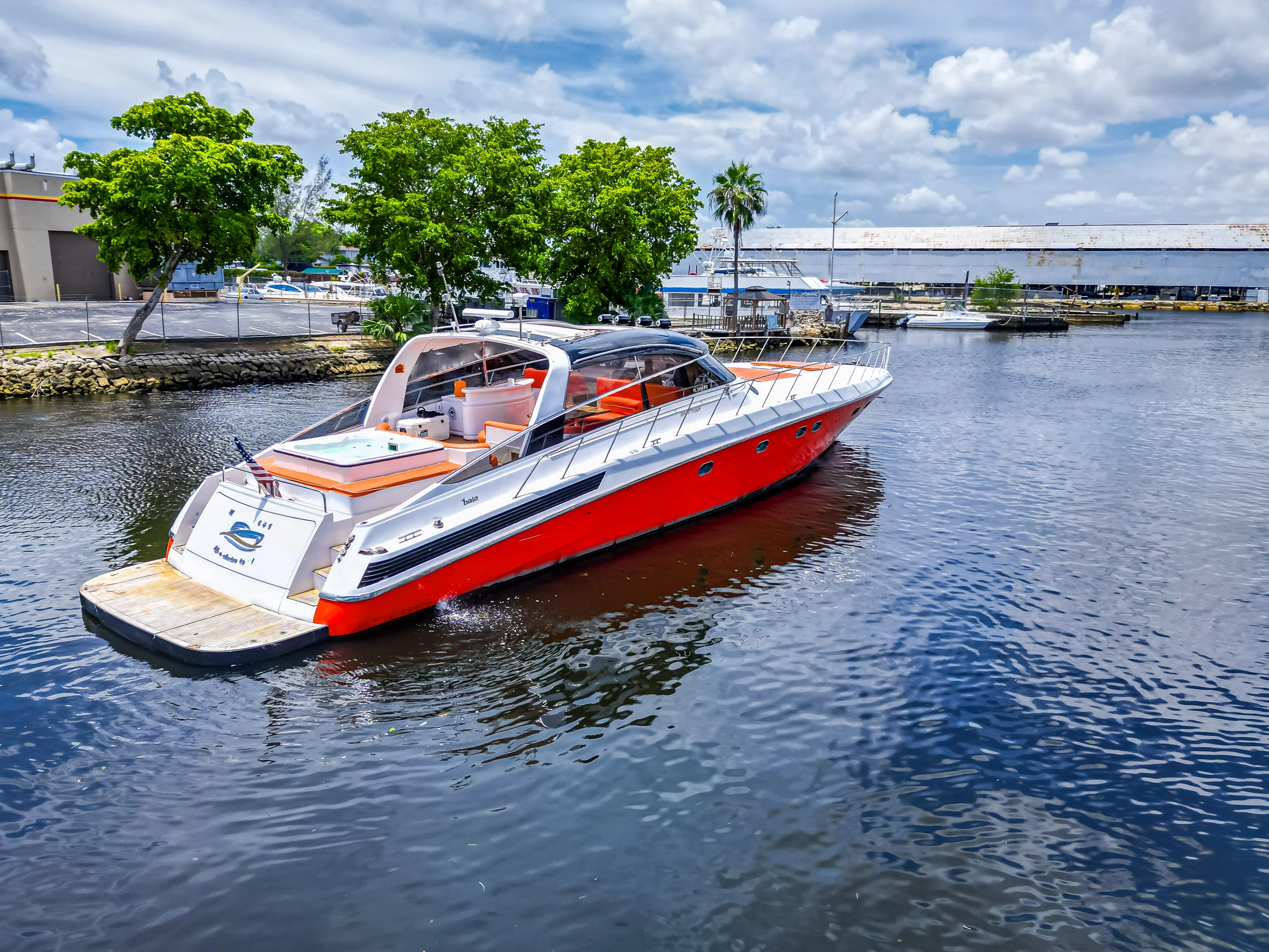 85ft Baia elegant cockpit area